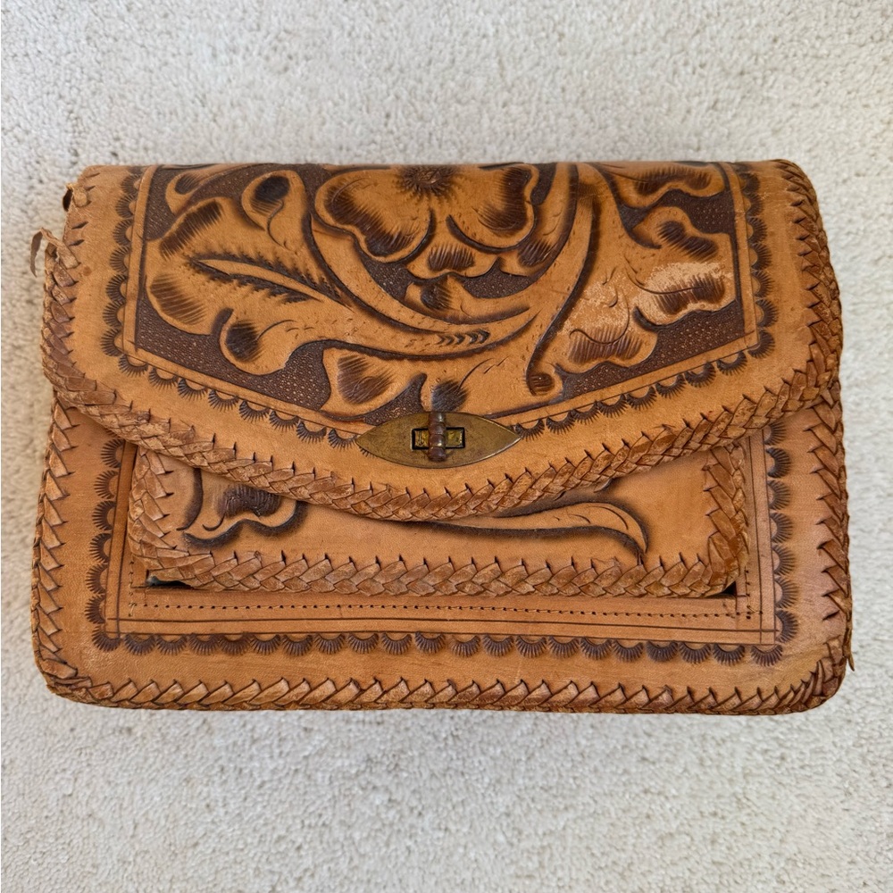Vintage 1950s Flora Tooled Leather Bag
